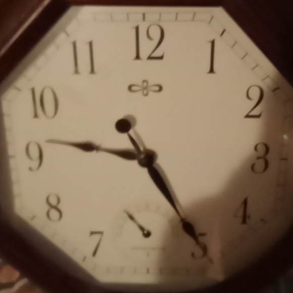 Clock - Picture 2 of 5